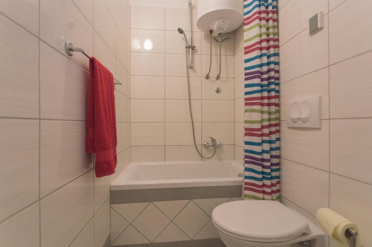 Kiwi Apartments Gornji Karin Dış mekan fotoğraf
