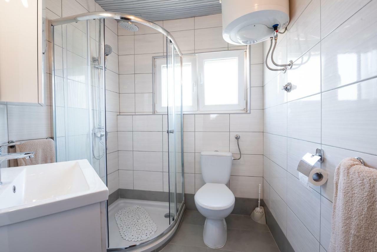 Kiwi Apartments Gornji Karin Dış mekan fotoğraf