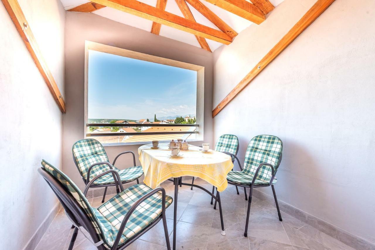 Kiwi Apartments Gornji Karin Dış mekan fotoğraf