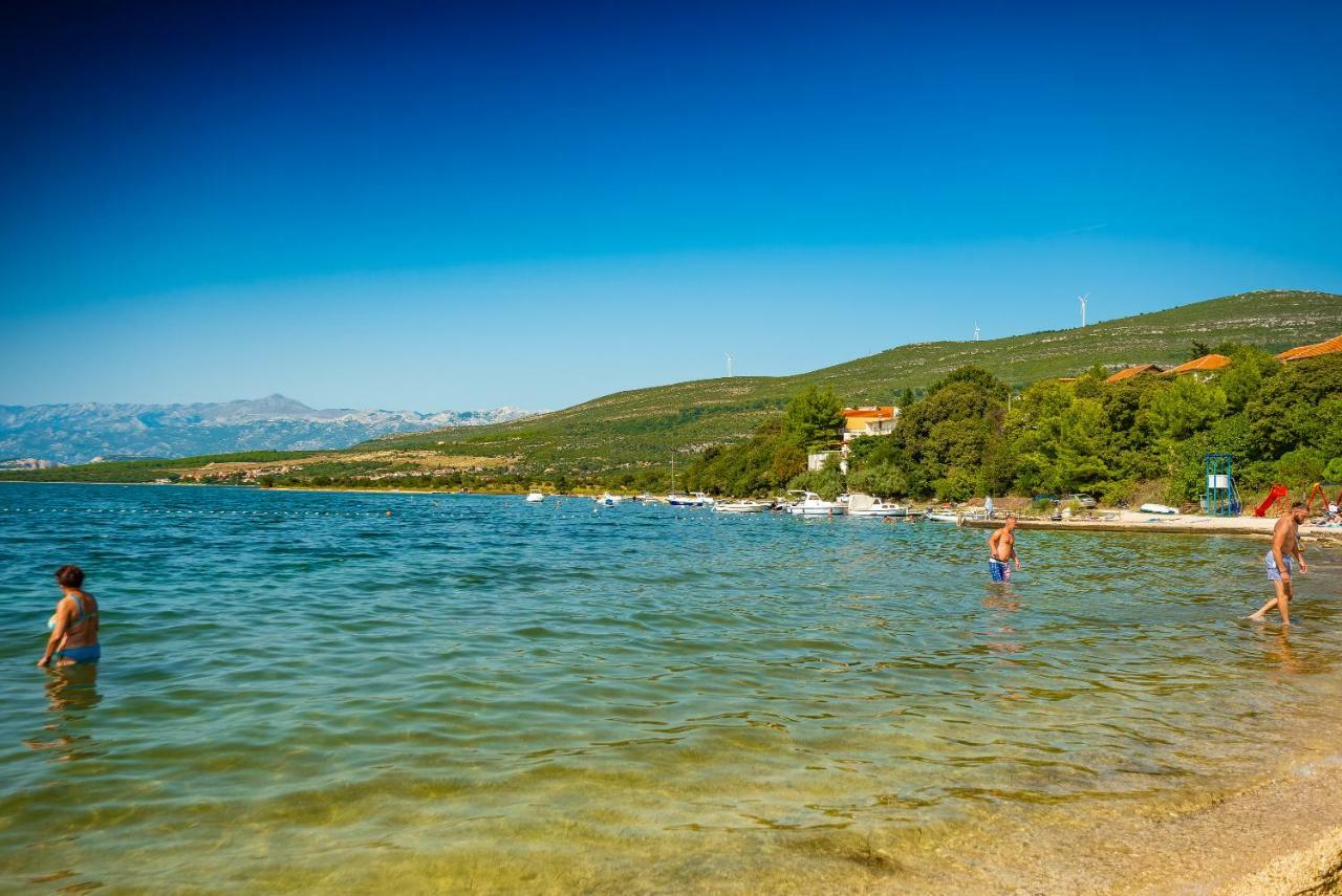 Kiwi Apartments Gornji Karin Dış mekan fotoğraf