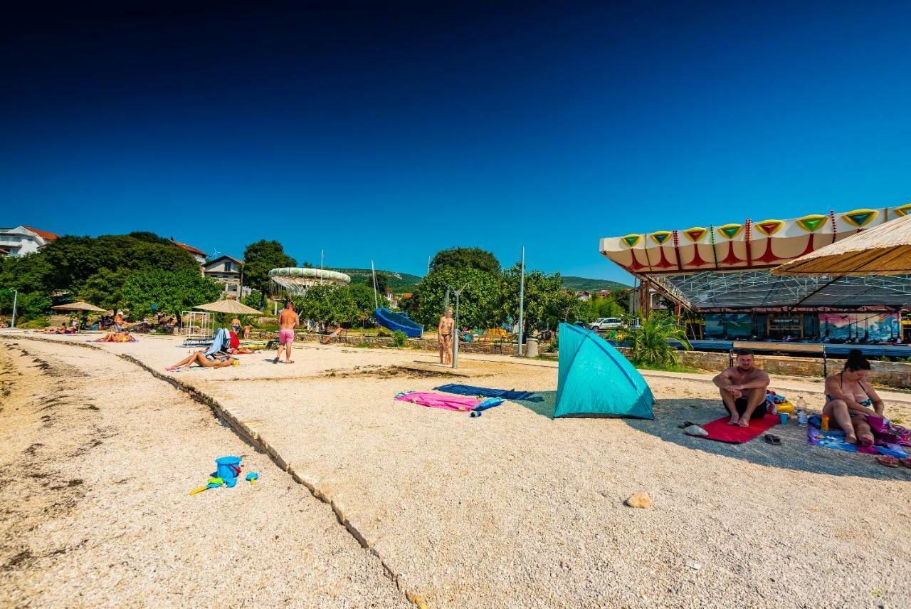 Kiwi Apartments Gornji Karin Dış mekan fotoğraf