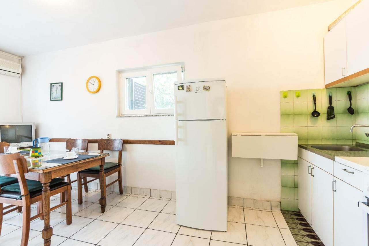 Kiwi Apartments Gornji Karin Dış mekan fotoğraf