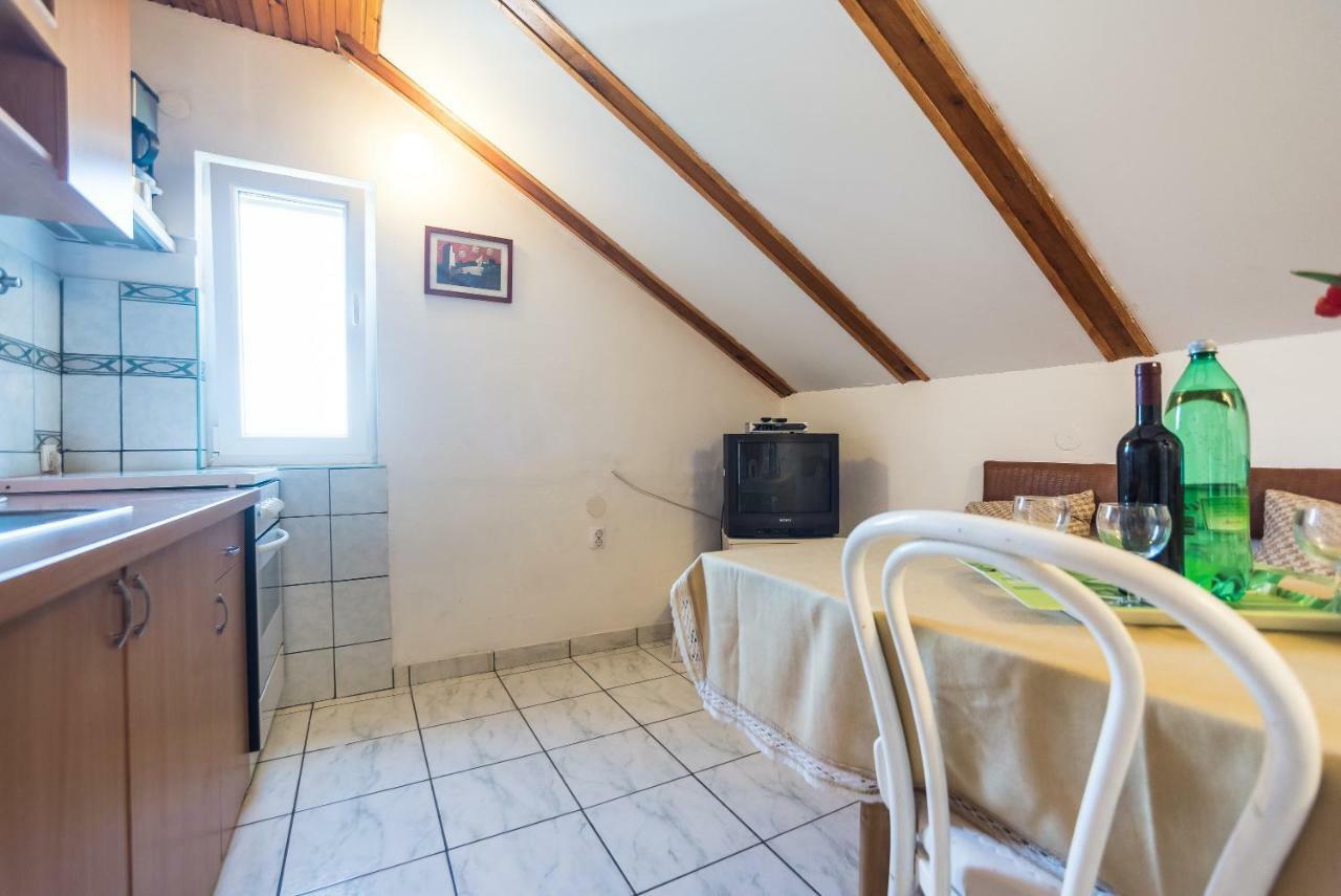 Kiwi Apartments Gornji Karin Dış mekan fotoğraf