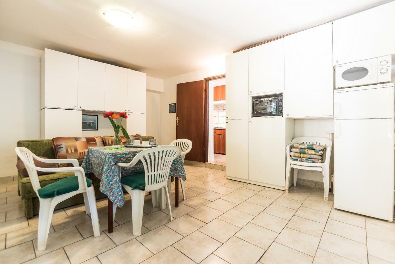 Kiwi Apartments Gornji Karin Dış mekan fotoğraf
