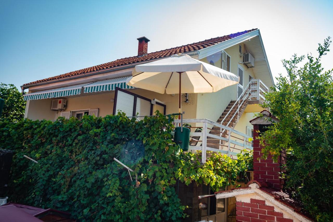 Kiwi Apartments Gornji Karin Dış mekan fotoğraf